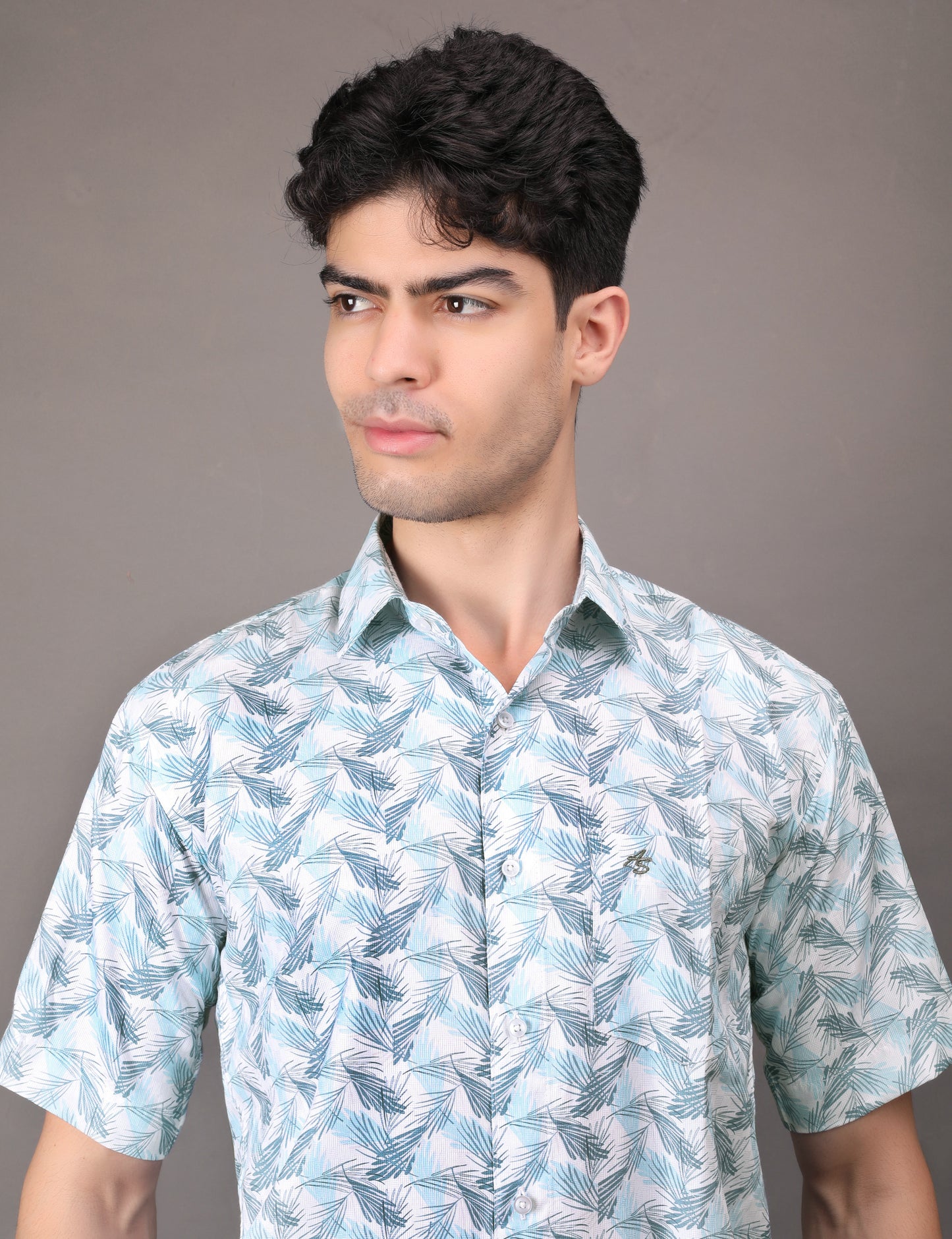 Palm blue